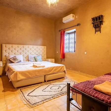 Lac Yasmins Auberge Sahara Garden מראה חיצוני תמונה