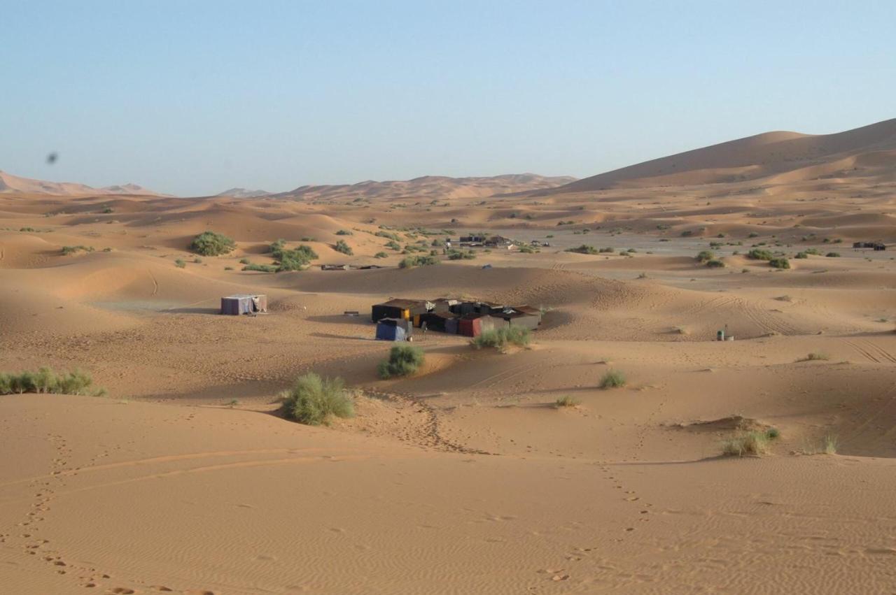 Lac Yasmins Auberge Sahara Garden מראה חיצוני תמונה