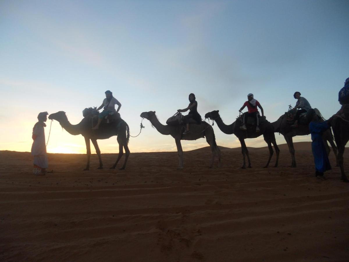 Lac Yasmins Auberge Sahara Garden מראה חיצוני תמונה