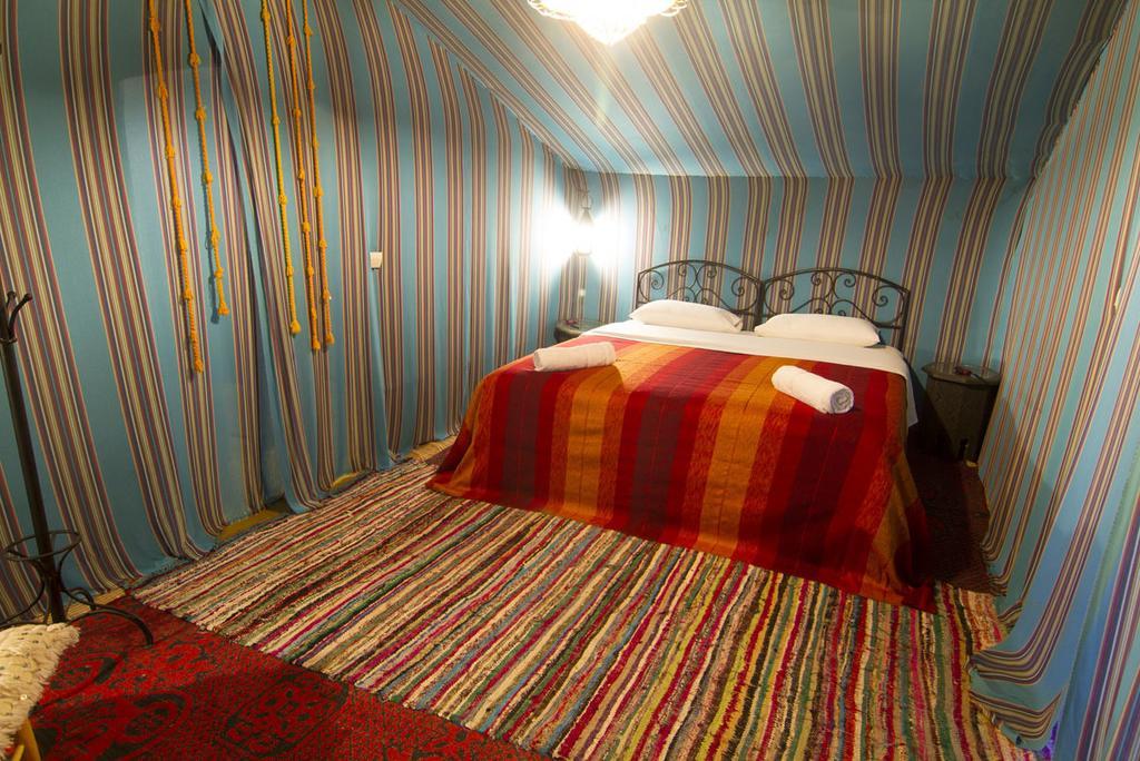 Lac Yasmins Auberge Sahara Garden חדר תמונה