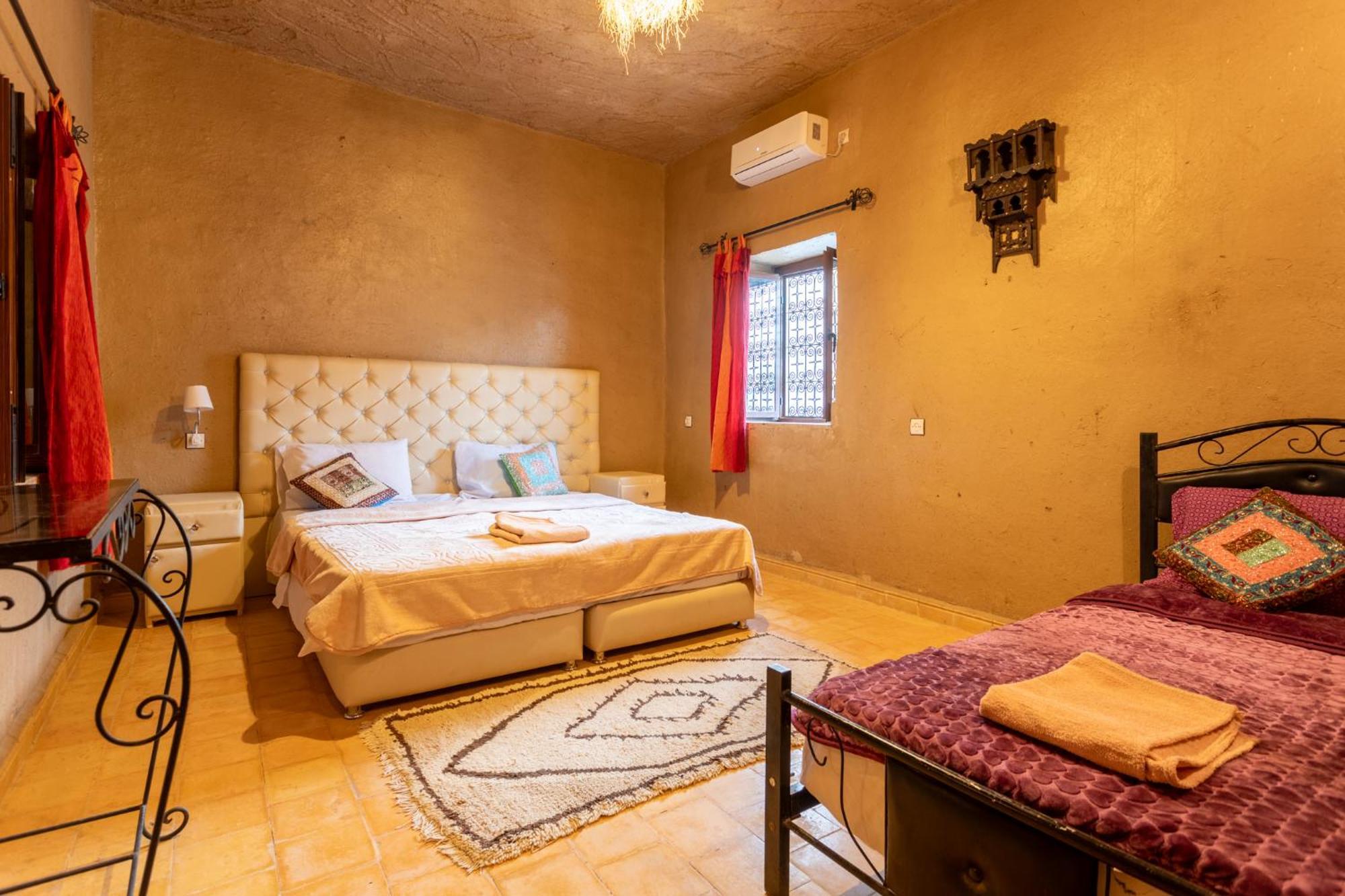 Lac Yasmins Auberge Sahara Garden מראה חיצוני תמונה
